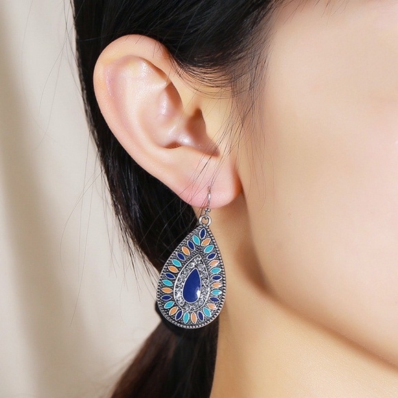 Any 4/$25! Silver Boho Glam Crystal Teardrop Earrings - Picture 2 of 8